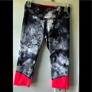 NEW Cropped leggings